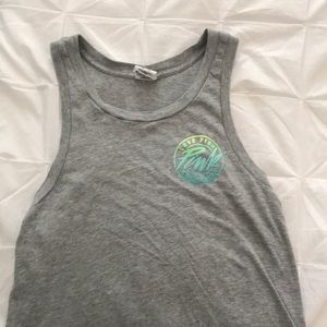 grey tank top